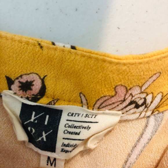 Lira Alannah Yellow Floral Print Tie Front Blouse - Picture 5 of 8